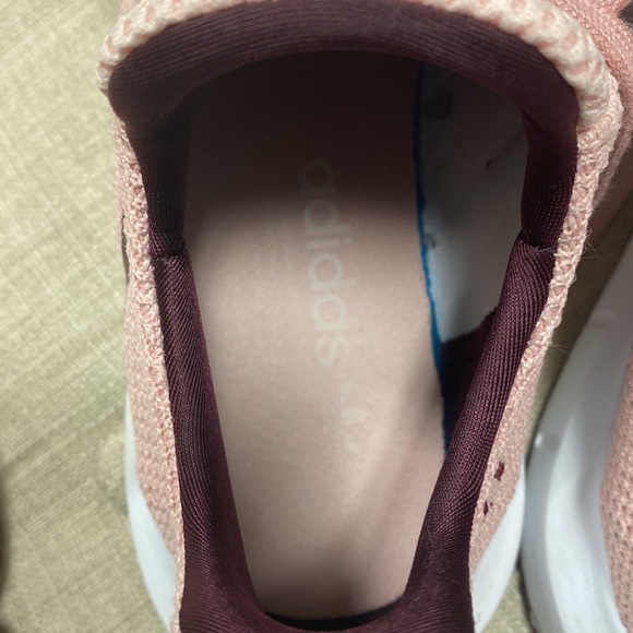 Practically brand new womens Adidas running shoe. - Picture 3 of 9